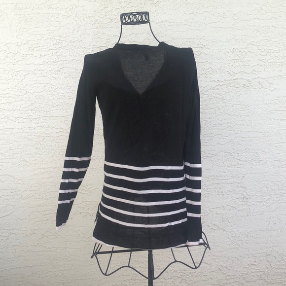 Victorias Secret Cardi Small - Picture 6 of 6